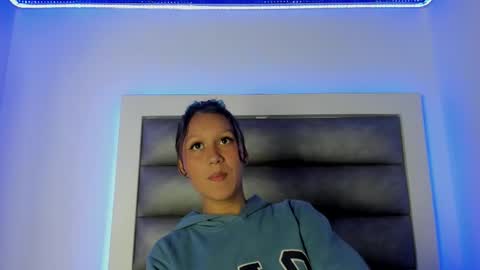 Victoria online show from 01.14.26