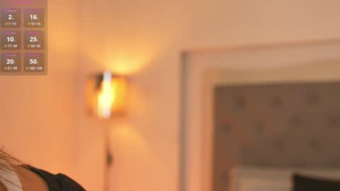 Snapshot of victoria__rossi chatting on 02.07.25 online show from 02.07.25