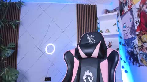  Victoria for you  online show from 02.20.25