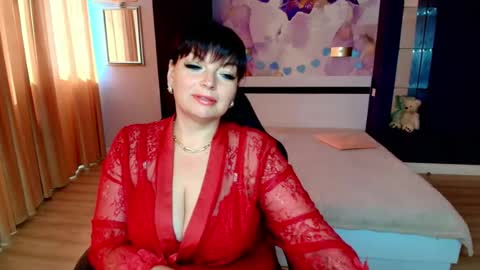 Victoria  booth online show from 08.02.26