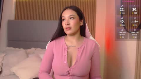 Snapshot of victoria_collinns chatting on 02.07.25 Victoria Collins online show from 02.07.25