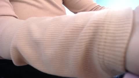 Snapshot of victoria_hernandez_t chatting on 11.12.25 Victoria online show from 11.12.25