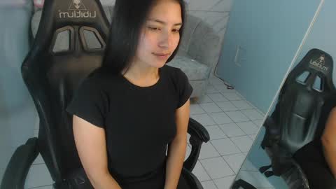 Snapshot of victoria_hernandez_t chatting on 06.06.26 Victoria online show from 06.06.26