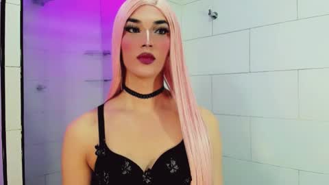 Victoria online show from 11.03.25