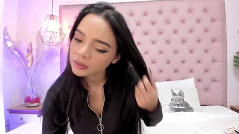 Snapshot of victoria_kitt chatting on 01.14.25 victoria_kitt online show from 01.14.25