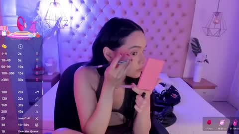 Snapshot of victoria_kitt chatting on 10.09.25 victoria_kitt online show from 10.09.25