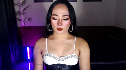 Victoria online show from 04.08.26