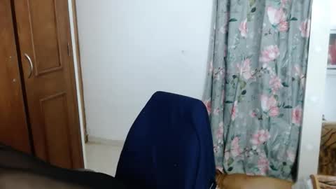 Snapshot of victoria_milf06 chatting on 09.27.25 victoria online show from 09.27.25