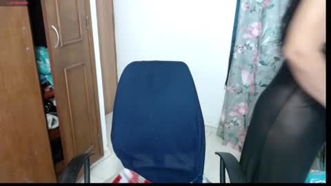 Snapshot of victoria_milf06 chatting on 02.03.26 victoria online show from 02.03.26