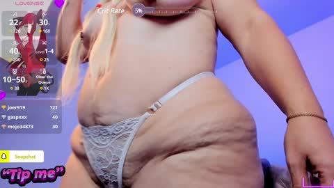 Snapshot of victoria_mooree chatting on 01.14.25 Victoria Everyday From 1400 to 2130 Col Time online show from 01.14.25