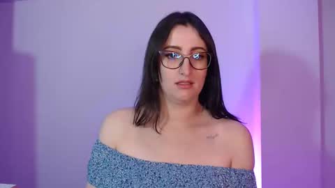 Victoria online show from 12.18.24