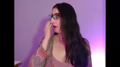 Victoria online show from 01.22.25