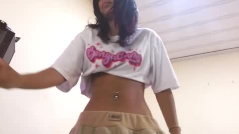 Snapshot of victoria_salas1 chatting on 03.12.25 victoria online show from 03.12.25