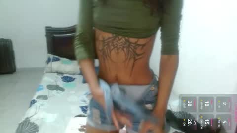 Snapshot of victoria_salas1 chatting on 09.11.25 victoria online show from 09.11.25