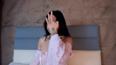 victoriaa2_doll online show from 11.17.25