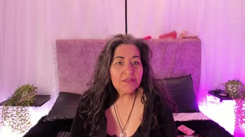 victoriaa_anderson_ online show from 04.28.26