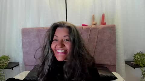 victoriaa_anderson_ online show from 05.06.26