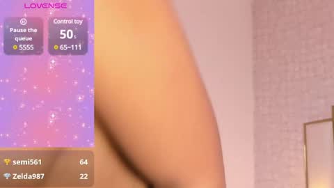 Snapshot of victoriaa_millers chatting on 02.01.25 Victoria Sofia online show from 02.01.25