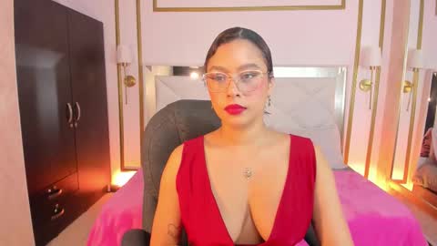 victoria online show from 11.23.25