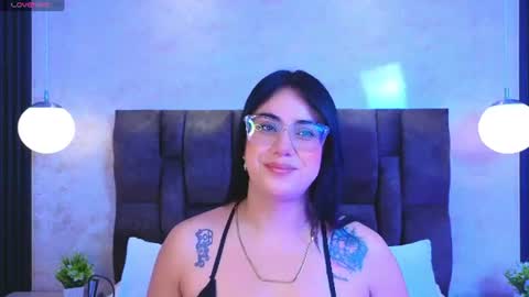 Victoria Andrade online show from 07.08.26