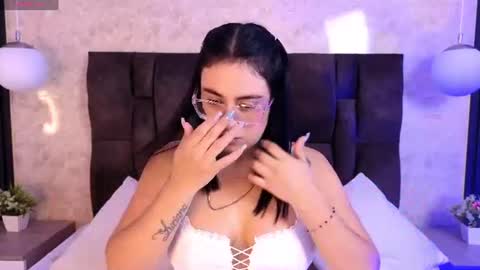 Victoria Andrade online show from 07.18.26