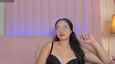 Vicky online show from 12.03.25