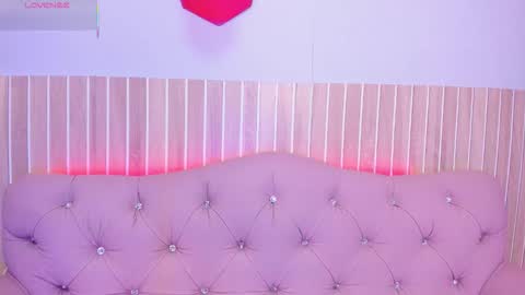 Vicky online show from 12.14.25