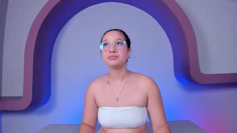 Vicky online show from 12.15.25