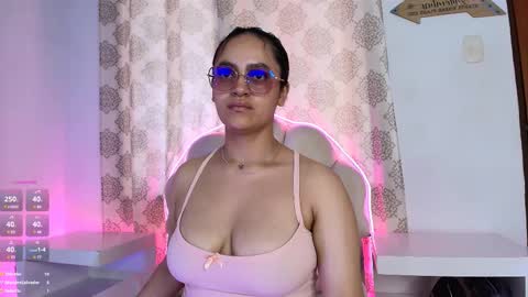 Victoria online show from 03.06.25