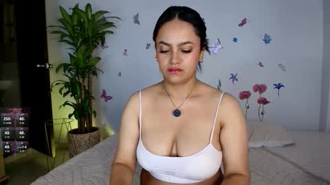 Snapshot of victoriablack_ chatting on 02.18.26 Victoria online show from 02.18.26