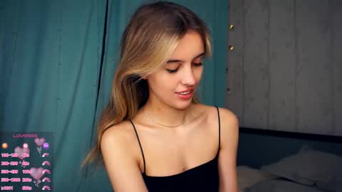 Anasteisha  Day Helen  Night online show from 10.26.25