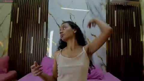 Victoria  online show from 09.10.25