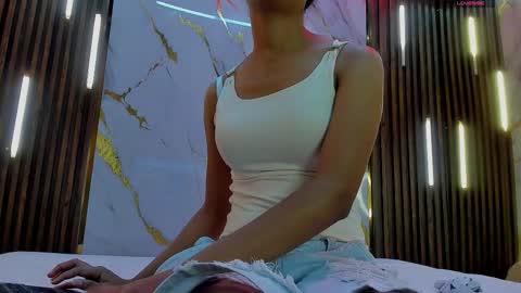 Victoria  online show from 12.17.25