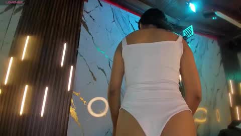 Victoria  online show from 02.26.26