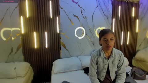 Victoria  online show from 04.26.26