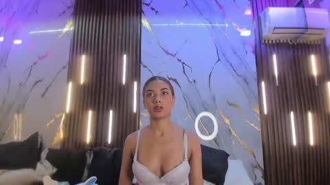Victoria  online show from 05.10.26
