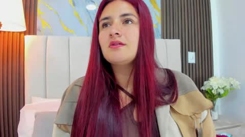 Snapshot of victoriaguzman_ chatting on 05.18.26 Victoria online show from 05.18.26