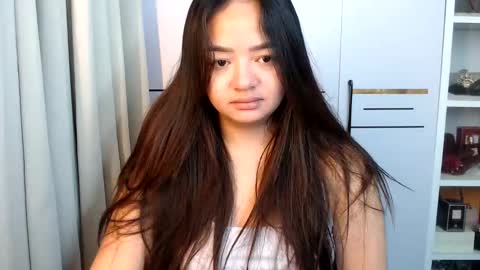 Victoria Harper online show from 05.02.26