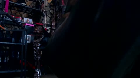 Victoria Heller online show from 01.25.25