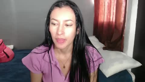 Snapshot of victorialeens chatting on 12.14.24 VICTORIA online show from 12.14.24