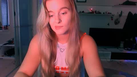 Eva and Victor online show from 09.12.25