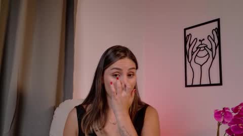 VictoriaNova online show from 02.14.26