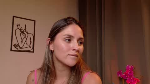 Snapshot of victorianova chatting on 06.11.26 VictoriaNova online show from 06.11.26