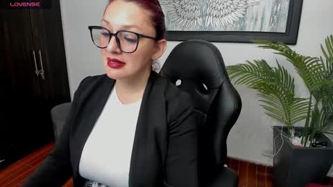 victoriapaker online show from 02.28.26