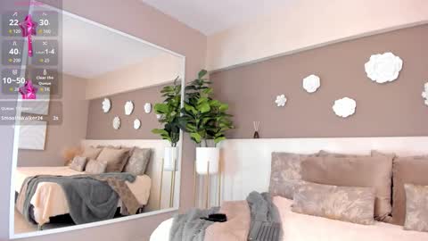 Snapshot of victoriashelby chatting on 11.15.25 Victoria Shelby online show from 11.15.25