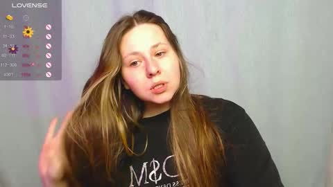 victoriassecrets_ online show from 10.03.25