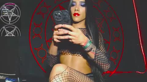 Victoria Vampire online show from 02.23.25