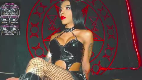 Victoria Vampire online show from 03.04.25