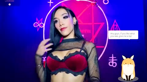 Victoria Vampire online show from 10.03.25