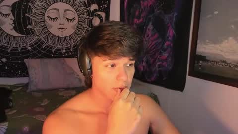 Victorino Jhonson online show from 02.23.25